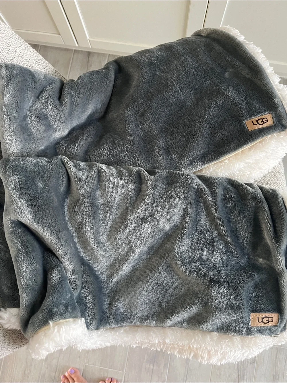 2 Ugg Avery king sherpa plush pillow cases reversible soft gray white cozy